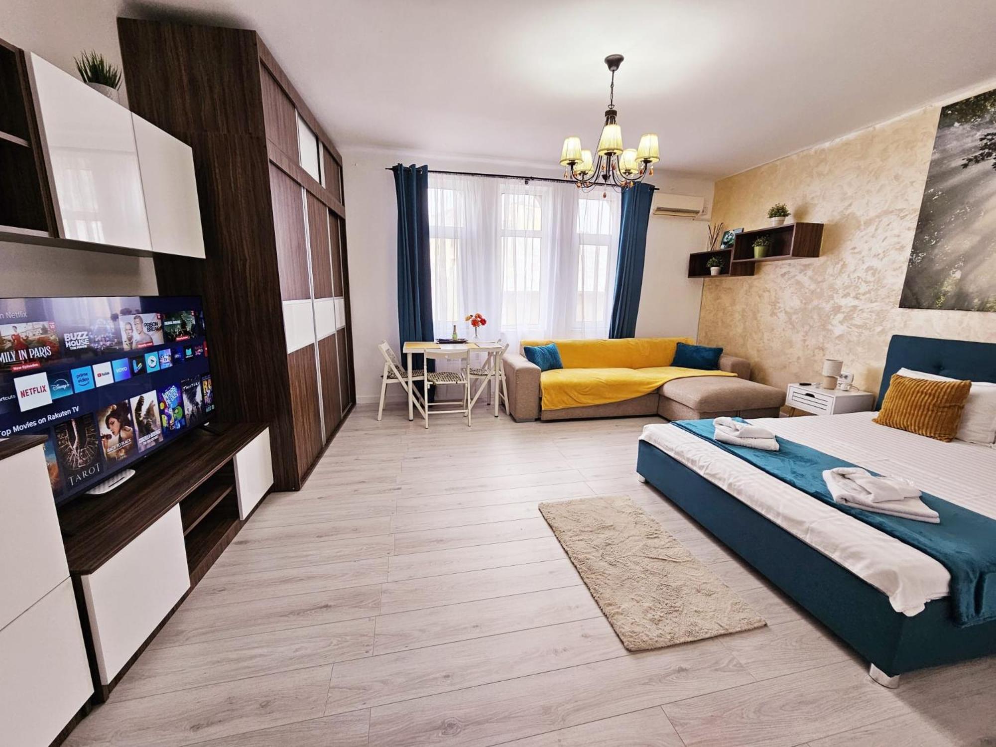 Apartment Downtown Old Center Universitate - Cav8 Bucharest